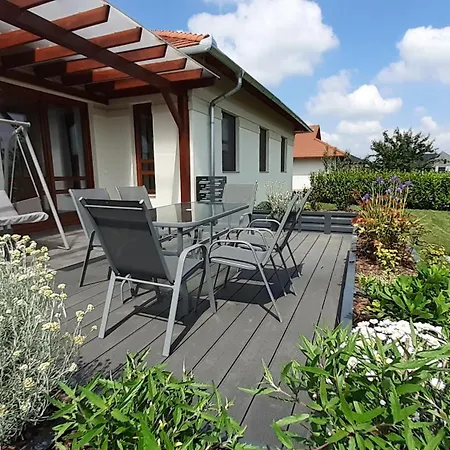 Bibic D דירה Kapolnasnyek